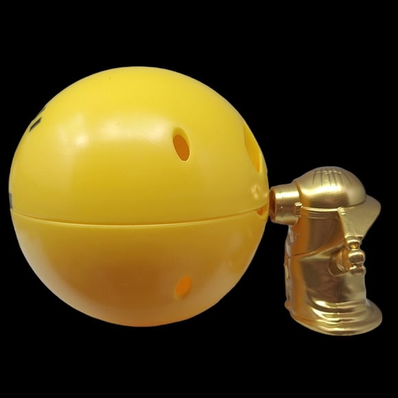 NEW 2019 McDONALDS HAPPY MEAL TOY MINIONS - GOLD DRACULA VAMPIRE MINION - Picture 4 of 10